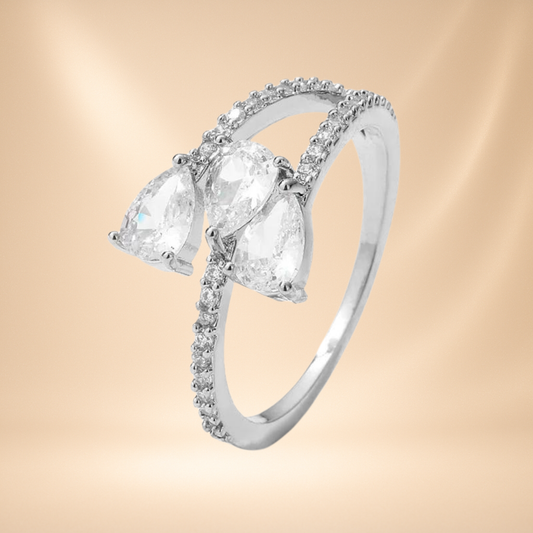 Princess Ring Vine Leaves